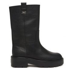 Kozaki Tommy Jeans. Czarne kozaki damskie Tommy Jeans, z jeansu, bez obcasa, na płaskiej podeszwie, bez zapięcia. Za 799.99 zł.