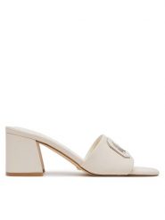 Guess Klapki Gals FLJGAS LEA03 Écru. Klapki damskie Guess, z aplikacjami, ze skóry, bez obcasa, bez zapięcia. Za 409.99 zł.