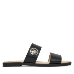 Klapki Beverly Hills Polo Club. Czarne klapki damskie Beverly Hills Polo Club, bez wzorów, bez obcasa, bez zapięcia. Za 139.99 zł.