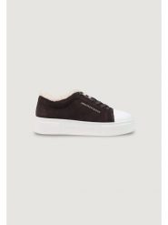 Armani Exchange Trampki XW003067 AF27450 U6032 Brązowy ciemny. Brązowe trampki damskie Armani Exchange, bez wzorów, ze skóry, bez zapięcia. Za 701.99 zł.