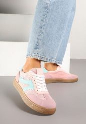 Różowe Sneakersy Kultowe Tenisówki z Ozdobnymi Przeszyciami i Tweedem Koriarea. Czerwone obuwie sportowe damskie Born2be, bez wzorów, z jeansu, bez zapięcia. Za 89.99 zł.