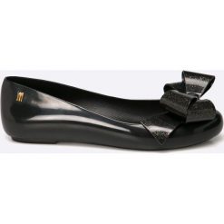 Melissa - Baleriny Space Love. Czarne balerinki damskie Melissa, z kauczuku. W wyprzedaży za 199.90 zł.