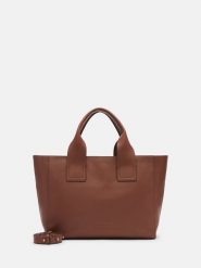 Liebeskind Berlin Skórzana torebka "Sienna" w kolorze jasnobrązowym - 35 x 27 x 13 cm rozmiar: onesize. Brązowe torebki klasyczne damskie Liebeskind Berlin, z materiału, przez ramię, bez dodatków. Za 679.25 zł.