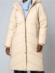 Pikowany płaszcz z kapturem - kremowy. Białe płaszcze damskie Sinsay, l, bez wzorów, z kapturem. Za 139.99 zł.