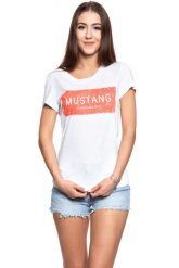 MUSTANG T SHIRT DAMSKI Alexia C Logo 1009482 2045. Białe t-shirty damskie Mustang, s, bez wzorów, bez kołnierzyka. W wyprzedaży za 39.99 zł.