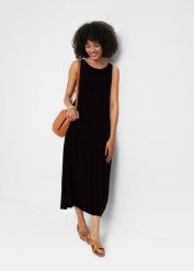 Sukienka z dżerseju z wiskozy pochodzącej ze zrównoważonych źródeł. Czarne sukienki damskie bonprix, bez wzorów, z dżerseju, bez ramiączek. Za 109.99 zł.