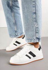 Białe Sneakersy z Ozdobnymi Naszywkami z Boku Galdexis. Białe obuwie sportowe damskie Born2be, z jeansu, bez zapięcia. Za 64.99 zł.