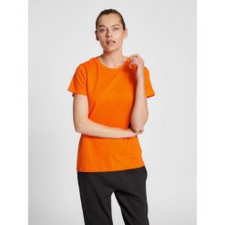 Koszulka damska Hummel Red Basic. Brązowe bluzki damskie Hummel, xs, bez wzorów, z bawełny, sportowe, bez kołnierzyka, bez ramiączek. Za 101.00 zł.