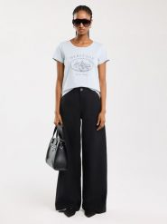 BIG STAR Koszulka w kolorze błękitnym rozmiar: S. Niebieskie koszulki damskie Big Star, s, bez wzorów, z bawełny, bez kołnierzyka, bez ramiączek. Za 27.99 zł.