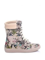 Streetfly Botki w kolorze beżowym ze wzorem rozmiar: 38. Brązowe botki damskie Streetfly, z materiału, bez obcasa, na platformie, bez zapięcia. Za 259.74 zł.