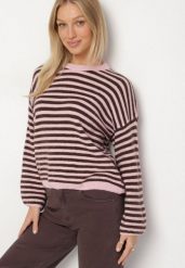 Różowy Sweter Oversize w Paski z Dodatkiem Wełny i Wiskozy Tianalla. Czerwone swetry klasyczne damskie Born2be, z jeansu, bez kołnierzyka. Za 129.99 zł.