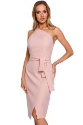 Sukienka elegancka ołówkowa na jedno ramię z rozcięciem pudrowy róż. Czerwone sukienki damskie Sukienki.shop, bez wzorów, eleganckie, bez ramiączek. Za 209.00 zł.
