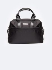 Torebka unisex weekendowa czarna RR574157 906. Czarne torebki klasyczne damskie Big Star, na ramię, bez dodatków. Za 209.99 zł.