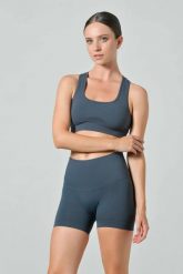 Damskie krótkie legginsy push-up z wysokim stanem Omm Yoga by Risalti Sculpt. Niebieskie legginsy damskie OM, l, bez wzorów, z elastanu, z podwyższonym stanem, na fitness i siłownię. Za 199.99 zł.