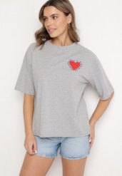 Szary Bawełniany T-shirt z Motywem Serca Liorlie. Szare t-shirty damskie Born2be, bez wzorów, z bawełny, bez kołnierzyka. Za 74.99 zł.