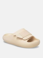 Crocs Klapki "Mellow Luxe Recovery" w kolorze beżowym rozmiar: 37/38. Brązowe klapki damskie Crocs, bez wzorów, z otwartym noskiem, bez obcasa, bez zapięcia. Za 206.42 zł.