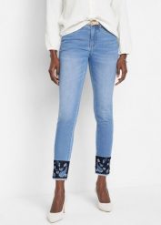 Dżinsy slimt fit ze średnim stanem ze stretchem. Niebieskie jeansy damskie bonprix. Za 139.99 zł.