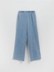 Jeansy z szerokimi nogawkami - niebieski. Niebieskie jeansy damskie Reserved. Za 139.99 zł.