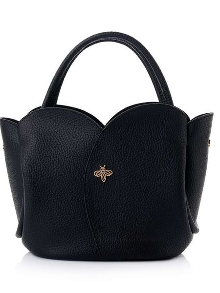 Lucky Bees Torebka w kolorze czarnym - 29 x 21 x 15 cm rozmiar: onesize. Czarne torebki klasyczne damskie Lucky Bees, z materiału, przez ramię, bez dodatków. Za 65.99 zł.