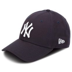 Czapka z daszkiem New Era. Niebieskie czapki z daszkiem damskie New Era, bez wzorów. Za 119.99 zł.