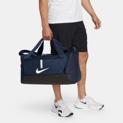 Torba Nike Academy Team S, Dla obu płci. Niebieskie torby sportowe Nike, bez wzorów, z poliesteru. Za 119.99 zł.