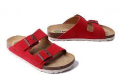 DR. BRINKMANN 700697-04 rot, klapki damskie. Czerwone klapki damskie Dr. Brinkmann, bez wzorów, ze skóry, bez obcasa, bez zapięcia. Za 185.43 zł.