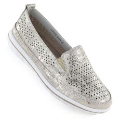 Skórzane półbuty damskie ażurowe złote Jezzi 5364. Żółte półbuty damskie Jezzi, w ażurowe wzory, ze skóry, bez obcasa, bez zapięcia. Za 159.99 zł.