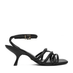 Sandały GINO ROSSI. Czarne sandały damskie Gino Rossi, bez wzorów, bez obcasa, na szpilce, bez zapięcia. Za 349.99 zł.