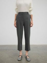 BGN Spodnie w kolorze antracytowym rozmiar: 34. Czarne spodnie materiałowe damskie BGN, bez wzorów, z materiału. Za 136.45 zł.