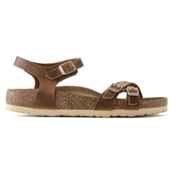 Sandały damskie brązowe Birkenstock Kumba FL. Brązowe sandały damskie Birkenstock, bez wzorów, bez obcasa, bez zapięcia. Za 499.99 zł.
