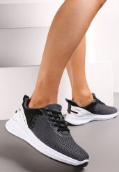 Czarne Buty Sportowe przed Kostkę z Przeszyciami Kersti. Czarne obuwie sportowe damskie Renee, na fitness i siłownię. Za 39.99 zł.
