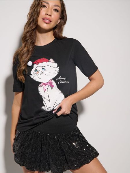 Bawełniana koszulka z nadrukiem Aristocats - czarny. Czarne koszulki damskie Sinsay, l, bez wzorów, z bawełny, bez kołnierzyka, bez ramiączek. Za 39.99 zł.