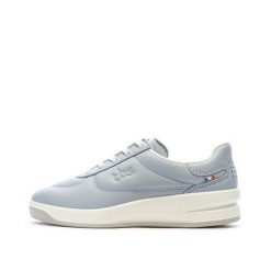 Buty miejskie TBS Brandy dla kobiet - Jasnoniebieskie. Niebieskie obuwie trekkingowe damskie TBS, z materiału, bez zapięcia. Za 402.30 zł.