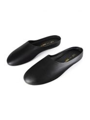 Loft37 Skórzane klapki "Allato" w kolorze czarnym rozmiar: 38. Czarne klapki damskie loft37, bez wzorów, bez obcasa, bez zapięcia. Za 317.62 zł.