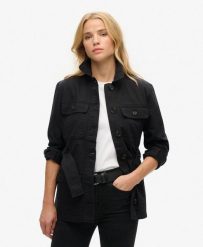 Kurtka Safari z Paskiem z Bawełny. Czarne kurtki damskie Superdry, l, bez wzorów, z bawełny, bez kaptura. Za 486.15 zł.