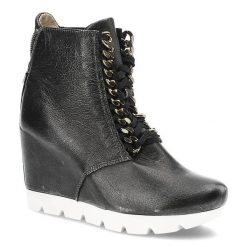 Srebrne Sneakersy Neścior Damskie Buty Na Koturnie. Szare kozaki damskie Neścior, ze skóry, bez obcasa, na koturnie, bez zapięcia. Za 349.00 zł.