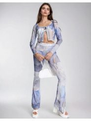 Monki Spodnie w kolorze niebiesko-białym rozmiar: XS. Niebieskie spodnie materiałowe damskie Monki, bez wzorów, z materiału. Za 39.99 zł.