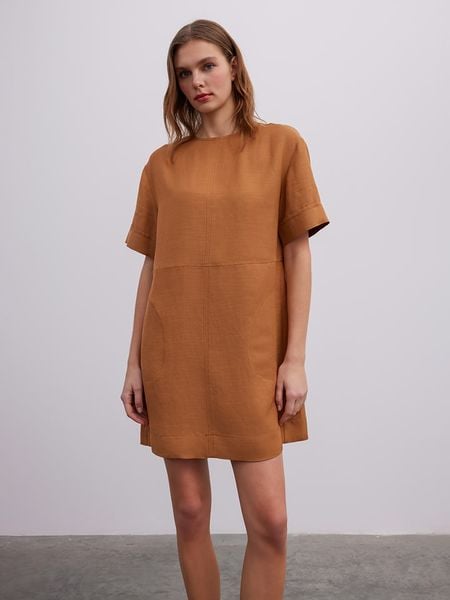 BGN Sukienka w kolorze jasnobrązowym rozmiar: 34. Brązowe sukienki damskie BGN, bez wzorów, bez ramiączek. Za 61.17 zł.