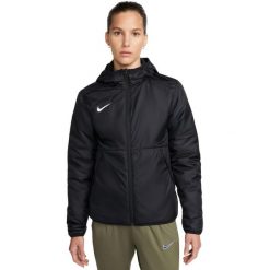 Kurtka damska Nike Repel Park 20. Czarne kurtki damskie Nike, bez wzorów, bez kaptura. Za 322.99 zł.