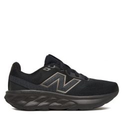 Buty do biegania New Balance. Czarne obuwie sportowe treningowe New Balance, do biegania. Za 299.99 zł.