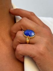 Taboo Pozłacany pierścionek z lapis lazuli rozmiar: 54. Niebieskie pierścionki damskie Taboo, z lazurytem, pozłacane. Za 223.46 zł.