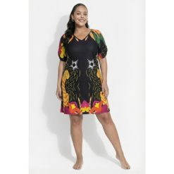 Damskie Sukienka z dżerseju koty trapezowy krój dekolt w serek rękaw 1/2. Czarne sukienki damskie Ulla Popken, bez wzorów, z dżerseju, sportowe, bez ramiączek. Za 239.99 zł.