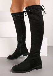 Czarne Płaskie Kozaki w Stylu Muszkieterek ze Sznurkiem i Cyrkoniami Linorielle. Czarne kozaki damskie Born2be, na zimę, z jeansu, bez obcasa, na płaskiej podeszwie, bez zapięcia. Za 119.99 zł.