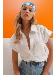 Lycalia Koszula w kolorze białym rozmiar: L. Białe koszule damskie Lycalia, l, bez wzorów, bez kołnierzyka, bez ramiączek. Za 70.08 zł.