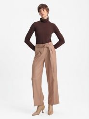 BGN Spodnie w kolorze jasnobrązowym rozmiar: 36. Brązowe spodnie materiałowe damskie BGN, bez wzorów, z materiału. Za 79.03 zł.