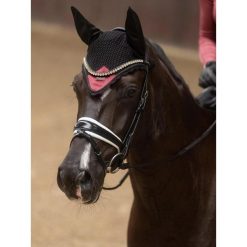 Krótki kapelusz dla koni Equestrian Stockholm. Czerwone kapelusze damskie EQUESTRIAN STOCKHOLM, bez wzorów, sportowe. Za 307.00 zł.