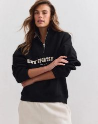 Damska bluza dresowa z półzamkiem, drapana, luźna Varsity czarny. Czarne bluzy damskie Aim'n, xl, bez wzorów, z bawełny, bez kaptura. Za 344.00 zł.