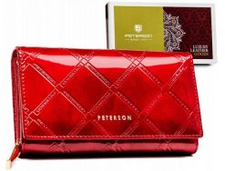 Portfel skórzany Peterson PTN 72035-PLT czerwony. Czerwone portfele damskie Peterson, bez wzorów, z lakierowanej skóry. Za 111.99 zł.