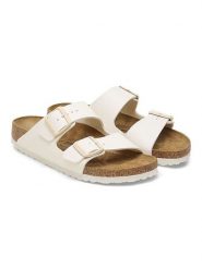 Birkenstock Klapki "Arizona BF" w kolorze kremowym rozmiar: 42. Brązowe klapki damskie Birkenstock, bez wzorów, z otwartym noskiem, bez obcasa, bez zapięcia. Za 263.53 zł.