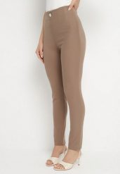 Ciemnobeżowe Legginsy z Wiskozą z Wysokim Stanem Zdobione Guzikiem z Cyrkoniami Nalette. Brązowe legginsy damskie Born2be, l, z aplikacjami, z bawełny. Za 69.99 zł.